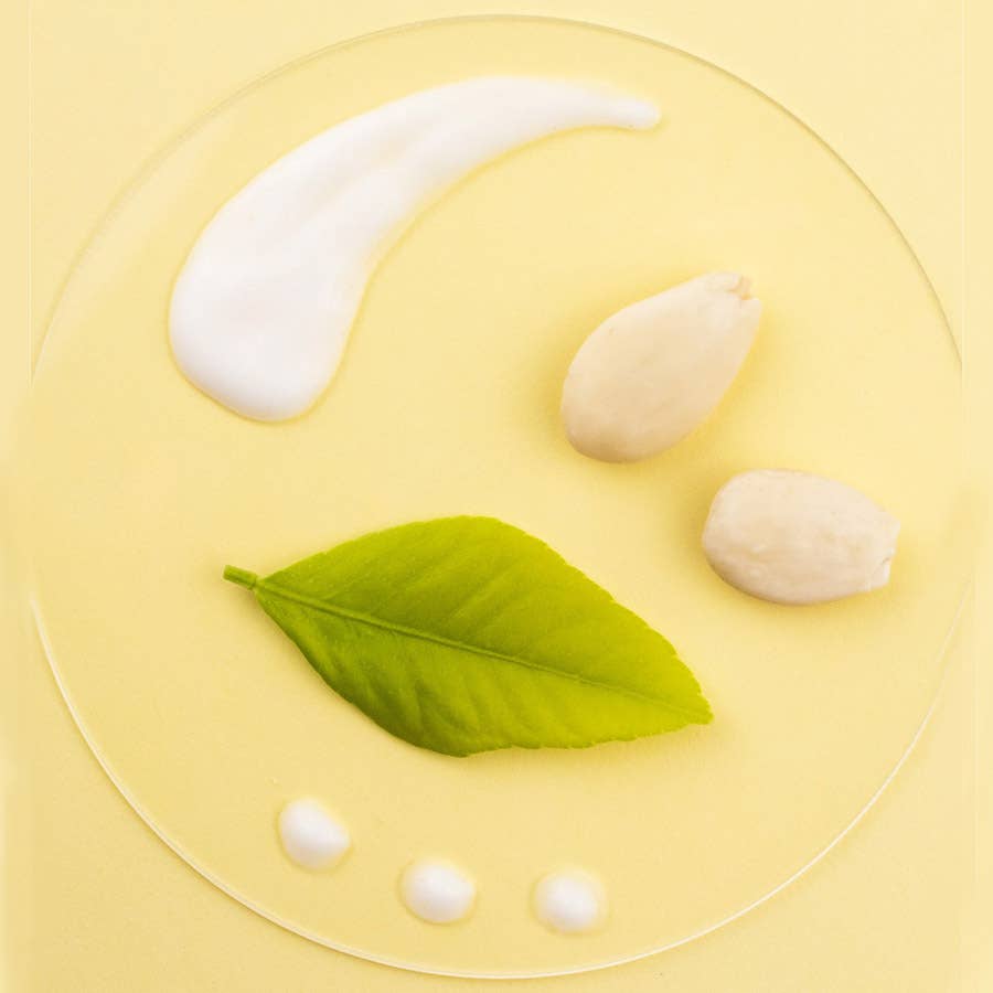 Body Milk med Mandel og Shea Smør – Myk og Nærende Hudpleie
